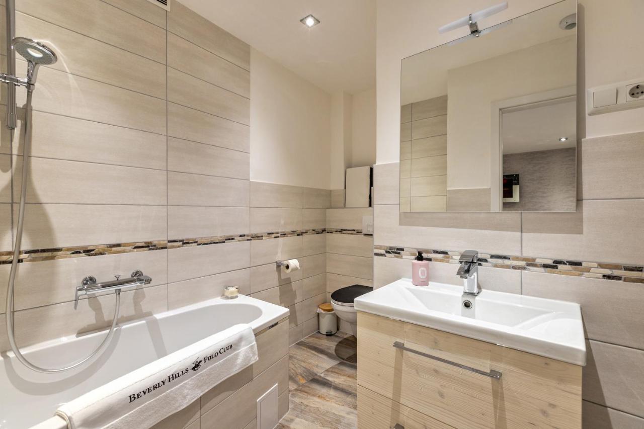 Studioapartment Am Hafen Фленсбург Екстериор снимка