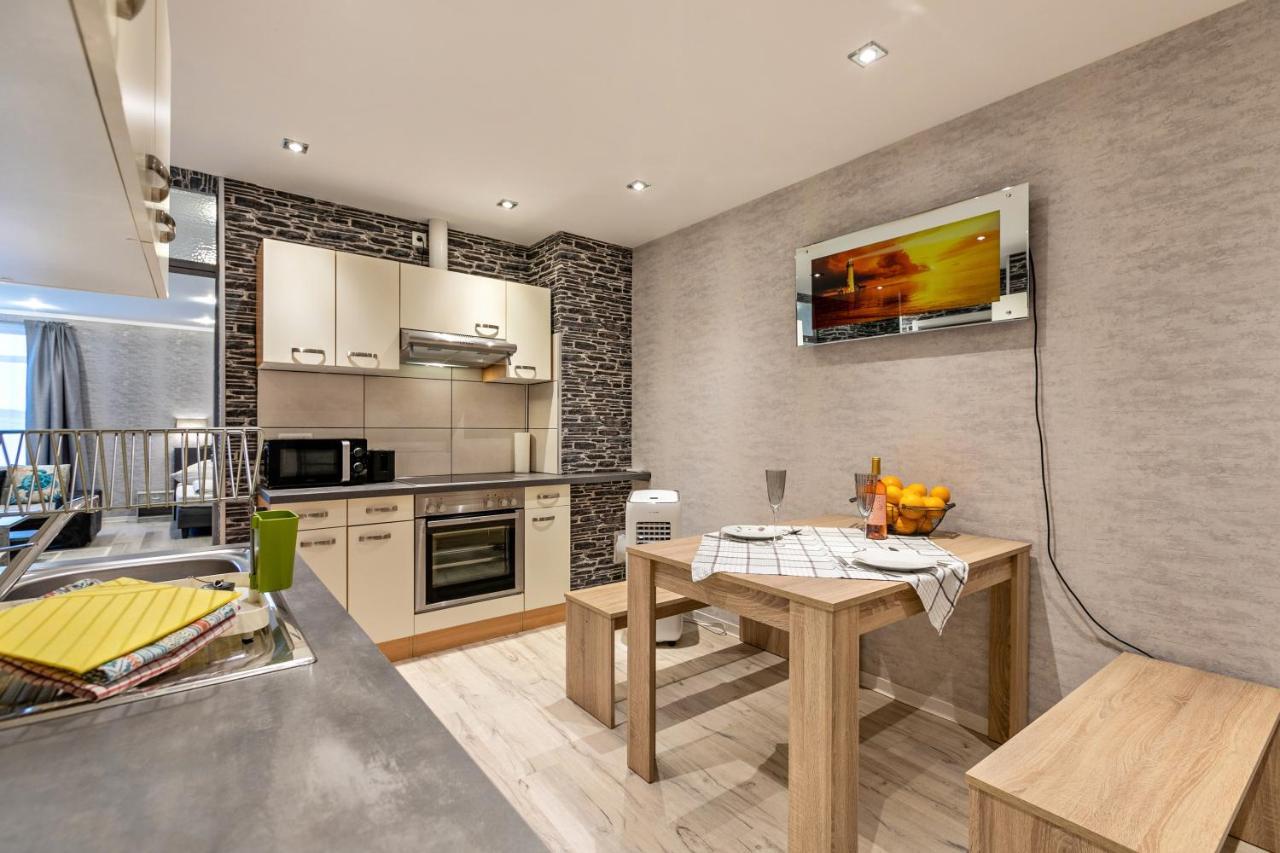 Studioapartment Am Hafen Фленсбург Екстериор снимка