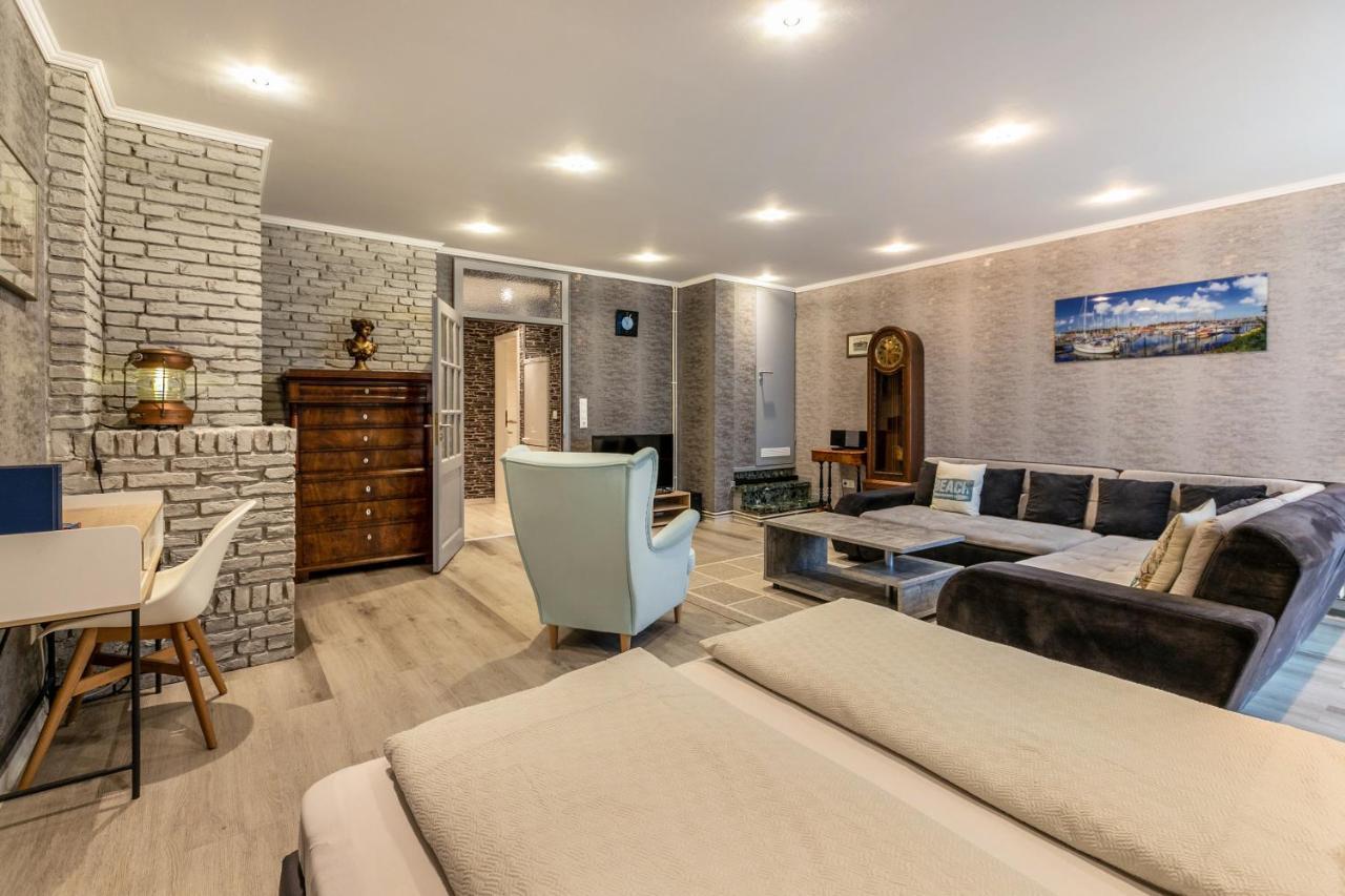 Studioapartment Am Hafen Фленсбург Екстериор снимка